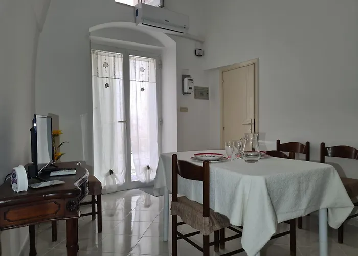 Casetta Centro Storico * أوستوني